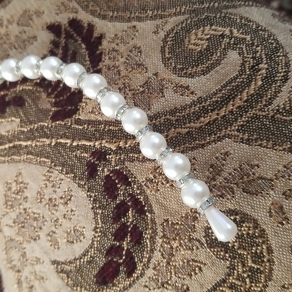 Pearl Rhinestone Headband - Picture 3 of 4